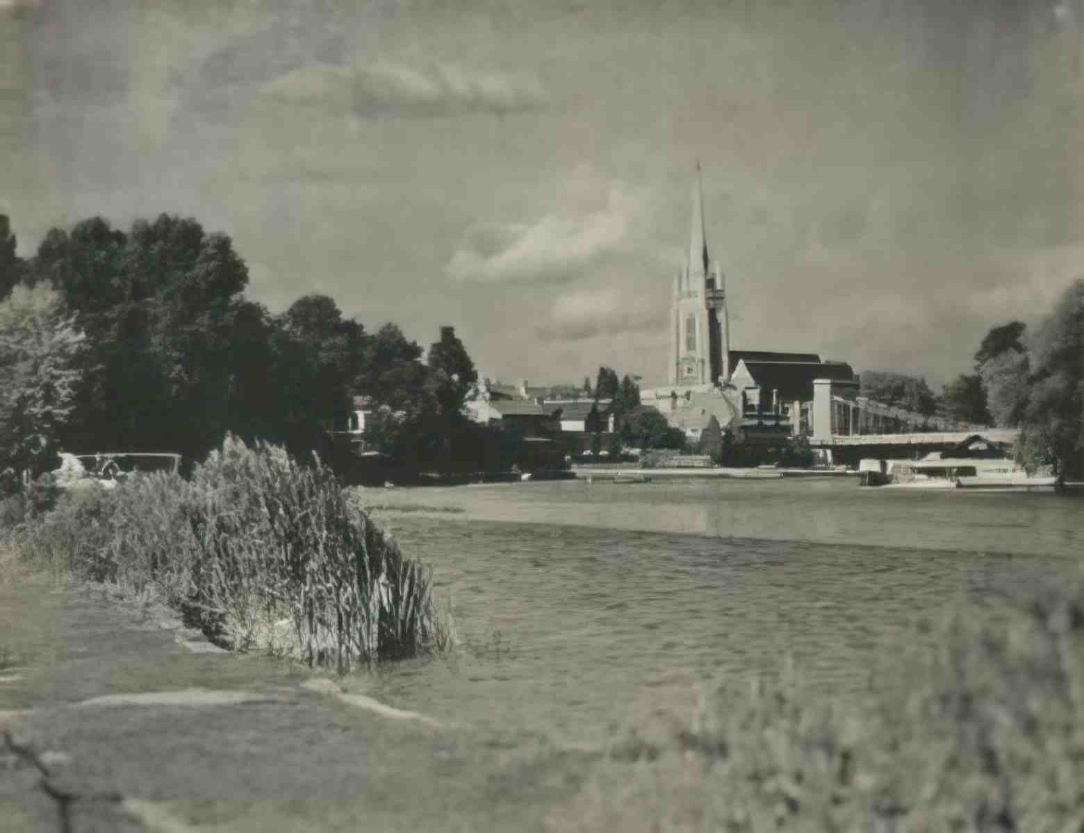 Buckinghamshire Marlow besides the River Thames c1930s Vintage A4 Photo Print