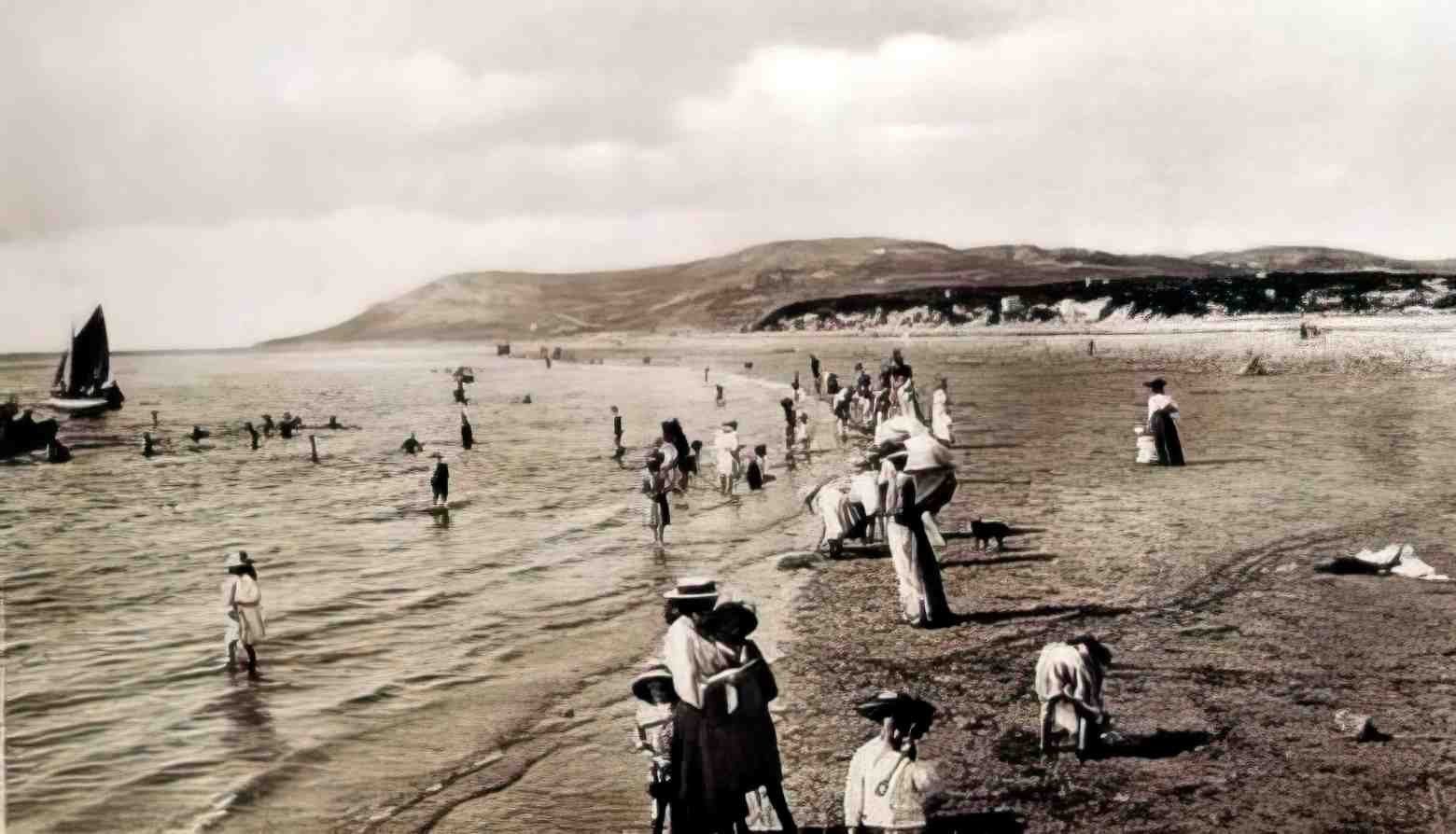 Caernarfonshire Deganwy Bathing 12080025 Vintage A4 Photo Print