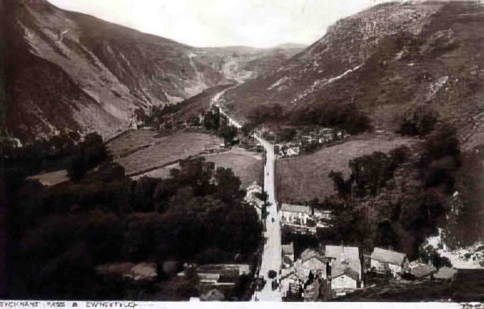 Caernarfonshire Dwygyfylchi Sychnant Pass Vintage A4 Photo Print