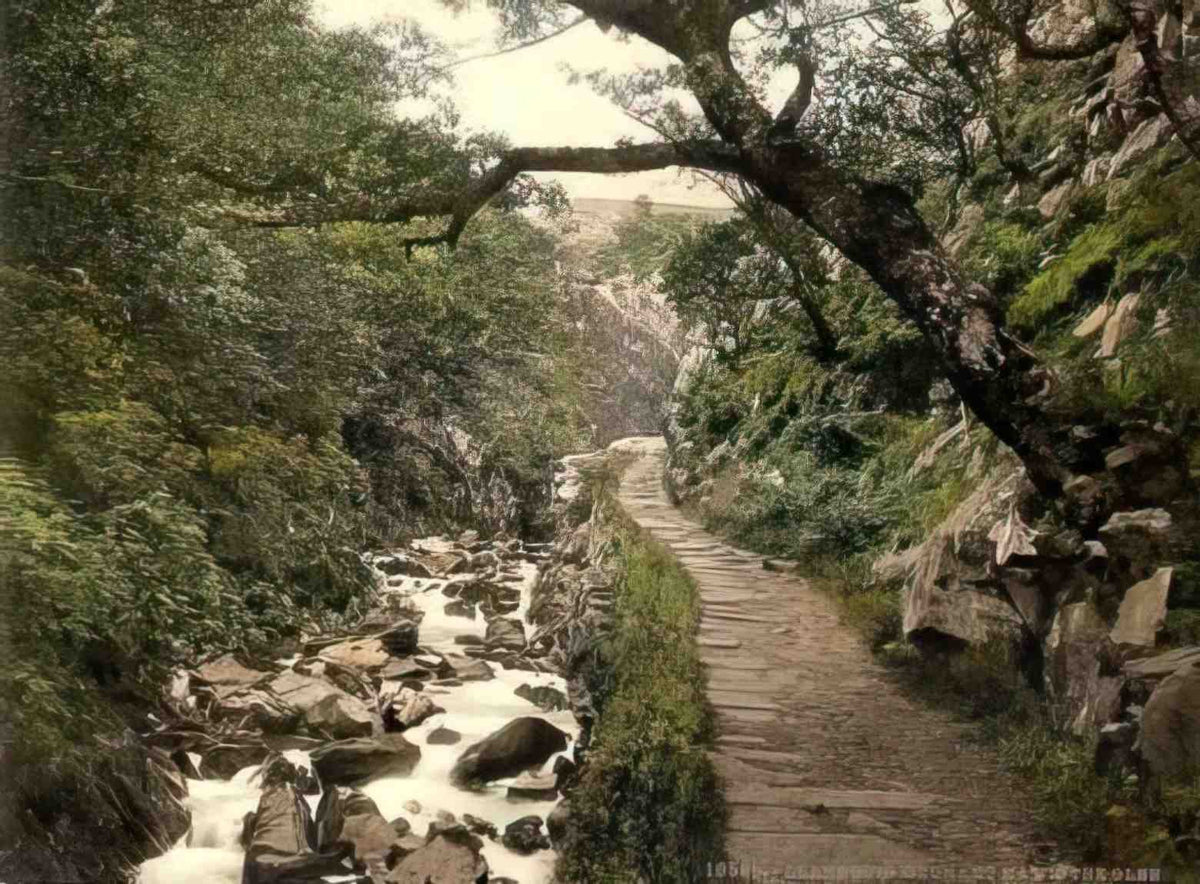 Caernarfonshire Llanberis Cennant Mawr the Glen Vintage A4 Photo Print