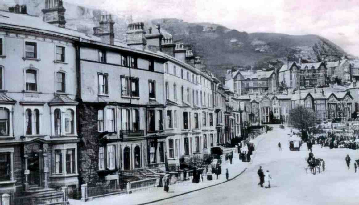 Caernarfonshire Llandudno North Parade 1909 Vintage A4 Photo Print