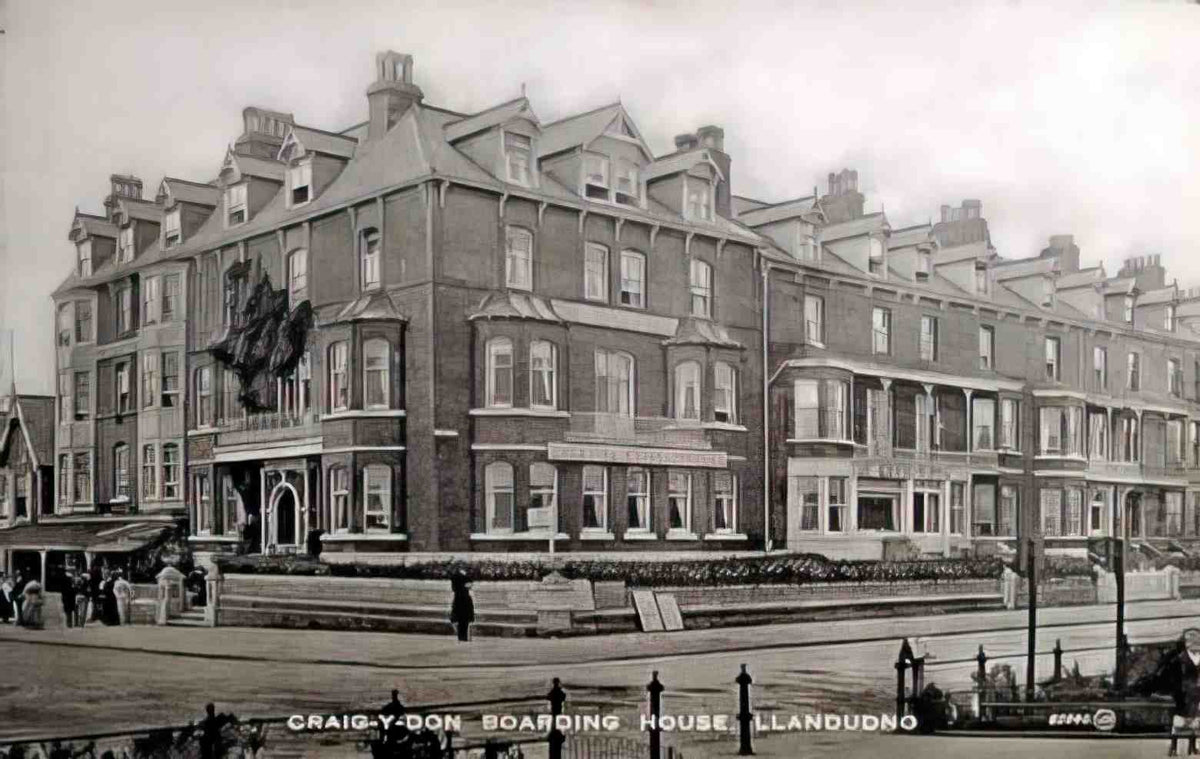 Caernarfonshire Llandudno The Craig y Don Boarding House 1923 Vintage A4 Photo Print