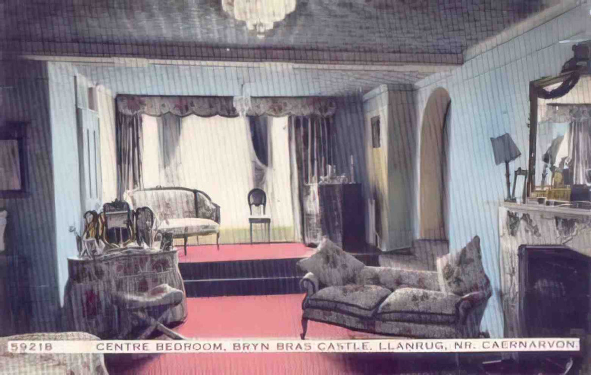 Caernarfonshire Llanrug Bryn Bras Castle Centre Bedroom Vintage A4 Photo Print