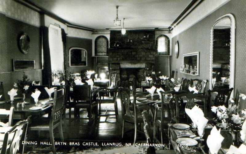 Caernarfonshire Llanrug Bryn Bras Castle Dining Room vintage old A4 Photo Print