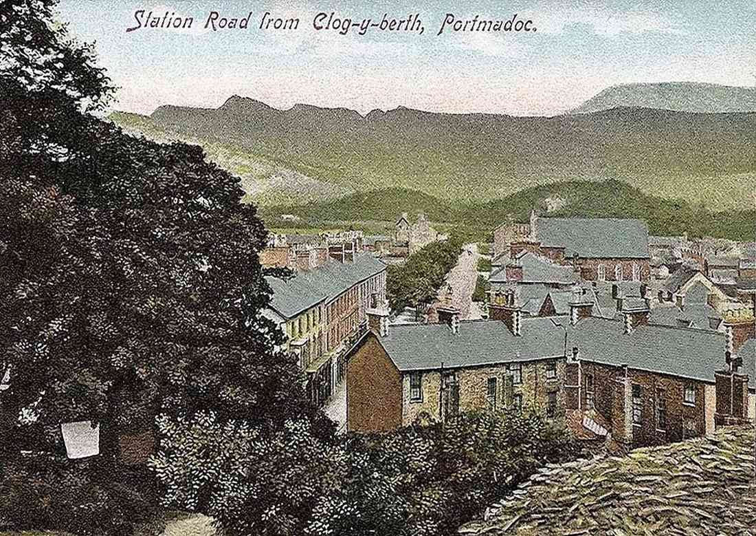 Caernarfonshire Porthmadog Station Road vintage old A4 Photo Print