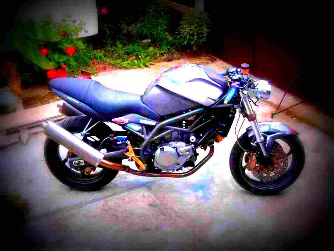 Cagiva V Raptor 650 2002 5 motorbike A4 Photo Print