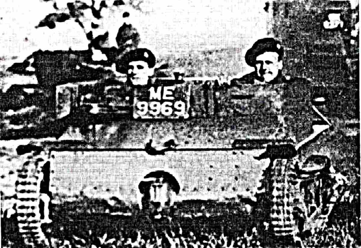 Carden Loyd Tankette 6 (2) Military A4 Photo Print
