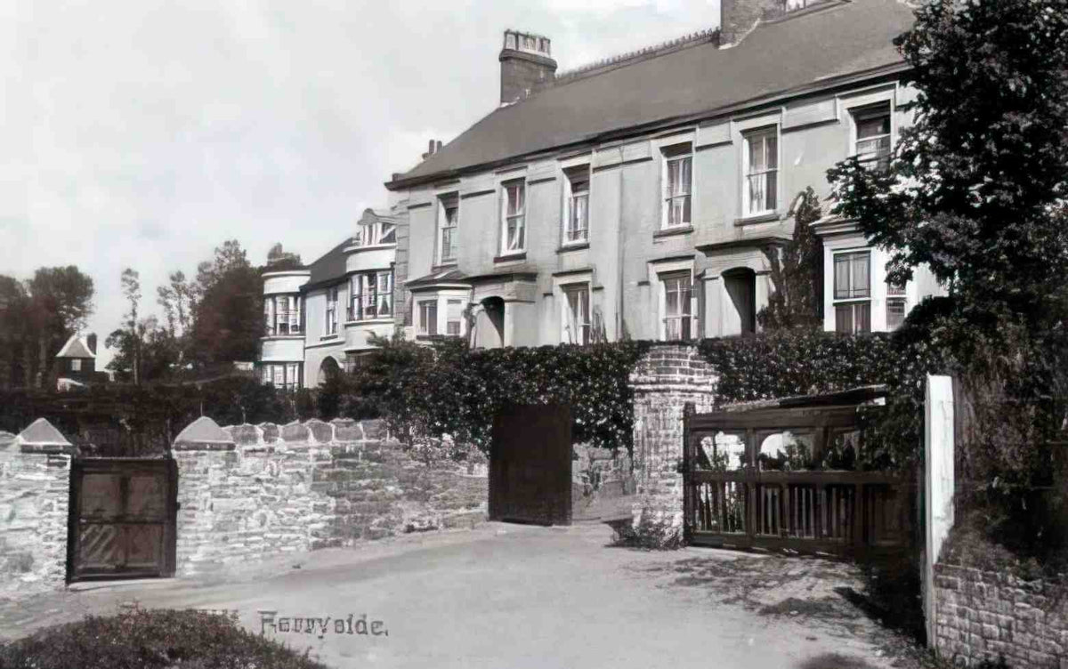 Carmarthenshire Ferryside The Cliff 1910s Vintage A4 Photo Print