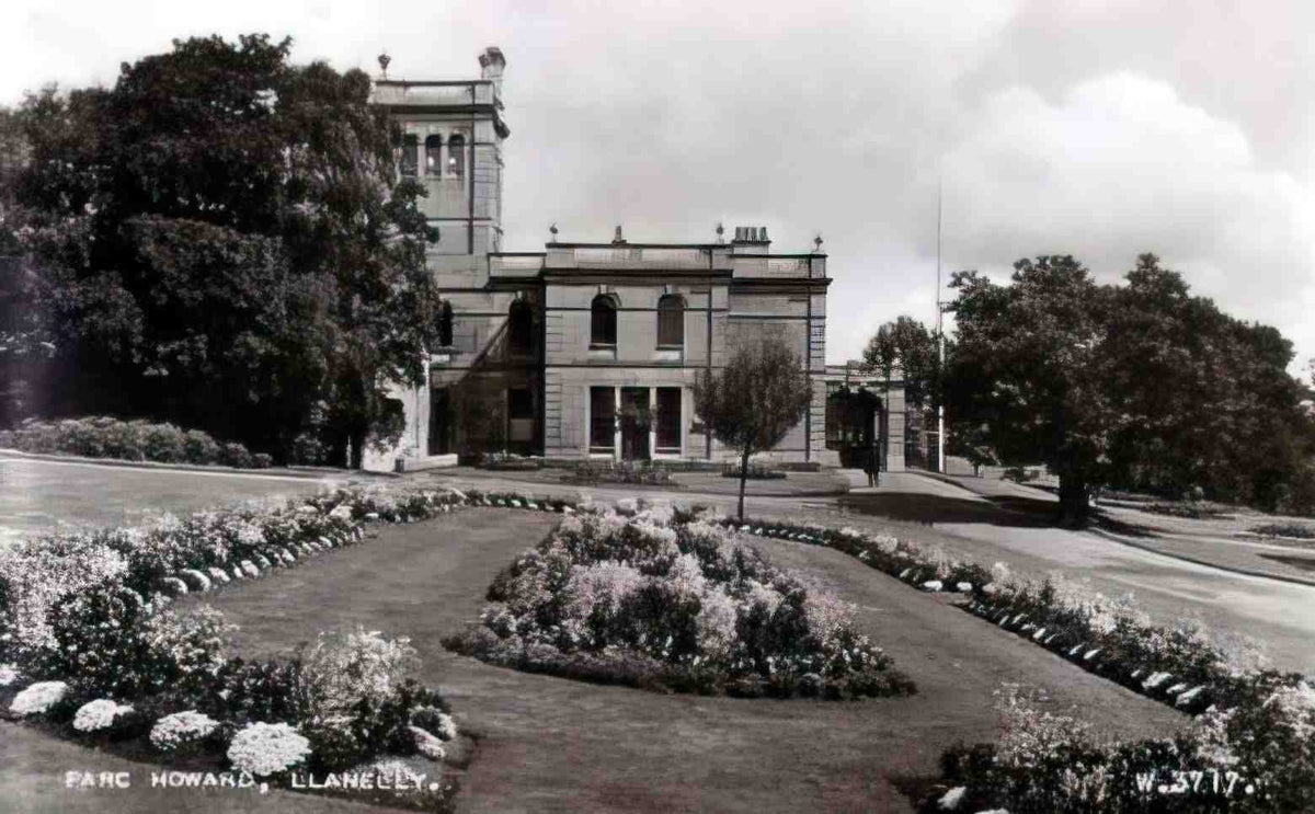 Carmarthenshire Llanelli Parc Howard 1950s Vintage A4 Photo Print
