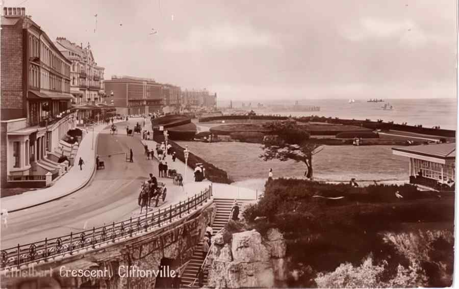 Cliftonvilles 020 Vintage A4 Photo Print
