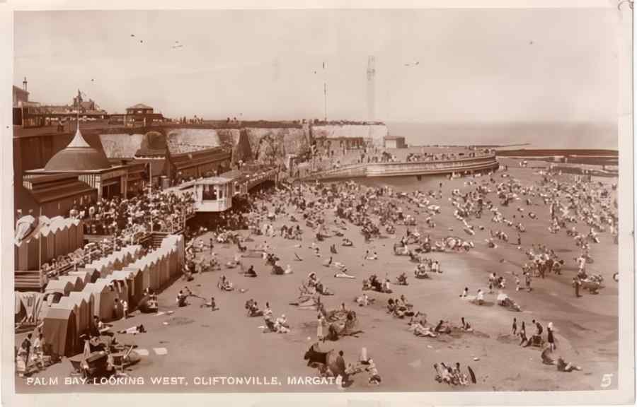 Cliftonvilles 059 Vintage A4 Photo Print