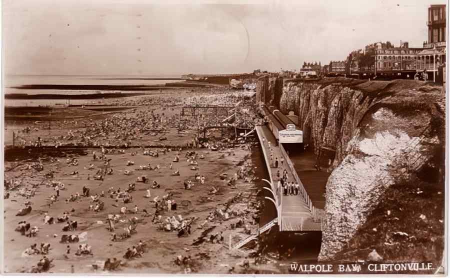 Cliftonvilles 093 Vintage A4 Photo Print