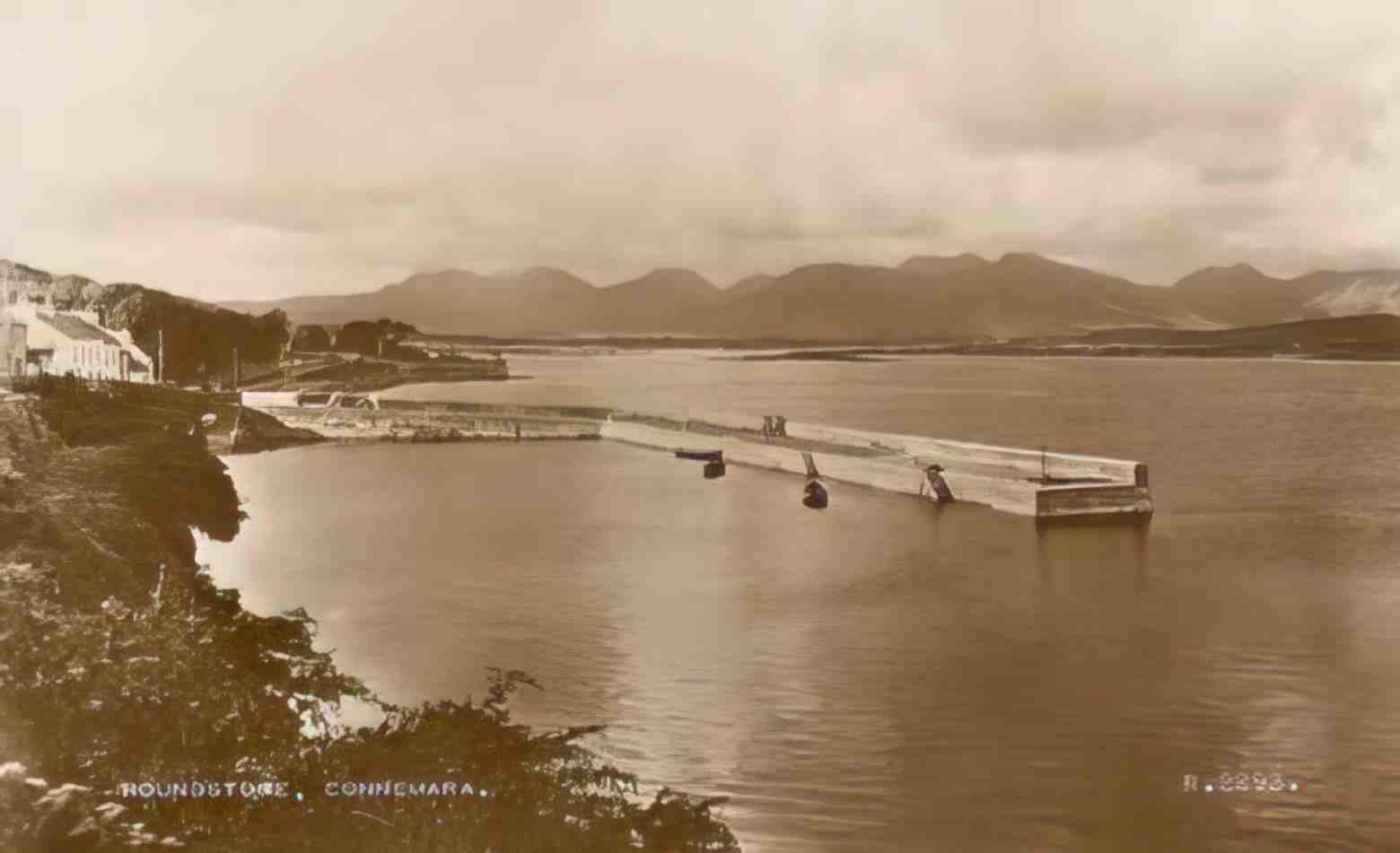 Co Galway Connemara Roundstone Vintage A4 Photo Print