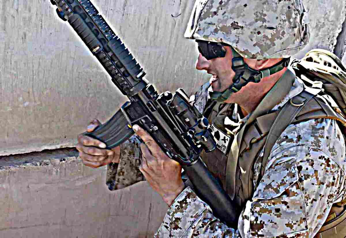 Colt M16Assault Rifle United States 6 (2) Military A4 Photo Print
