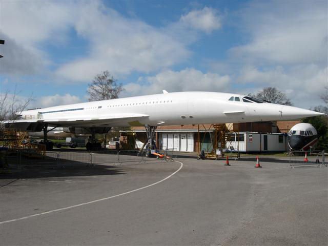 Concorde 325 A4 Photo Print