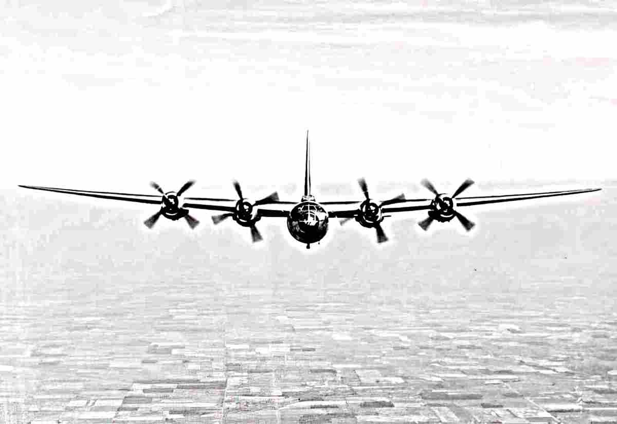 Consolidated B32 Dominator 4 (2) Military A4 Photo Print