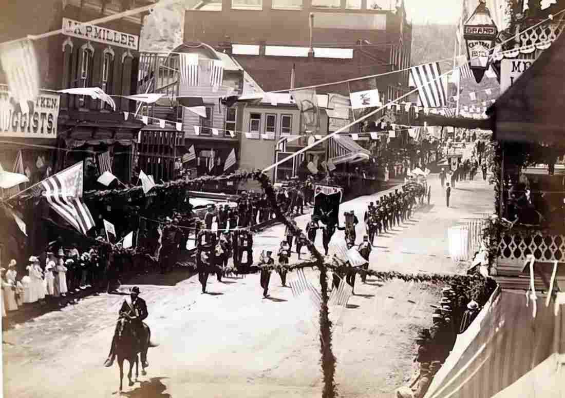 Cowboy Deadwood Parade Military A4 Photo Print