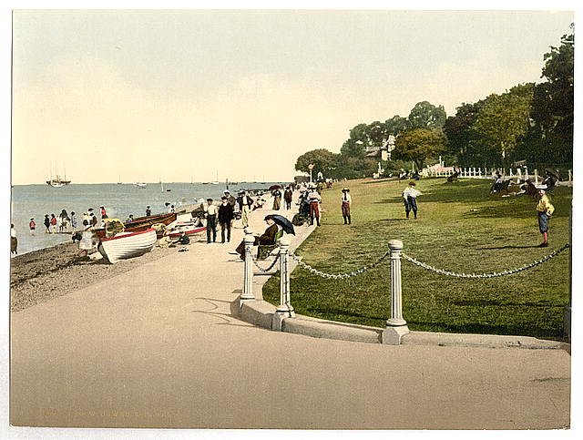 Cowes the green II Isle of Wight Vintage A4 Photo Print