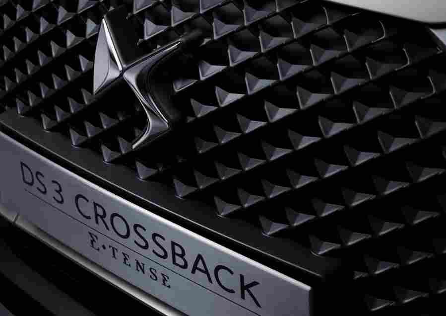 DS AUTOMOBILES DS 3 Crossback 6406 32 Car A4 Photo Print