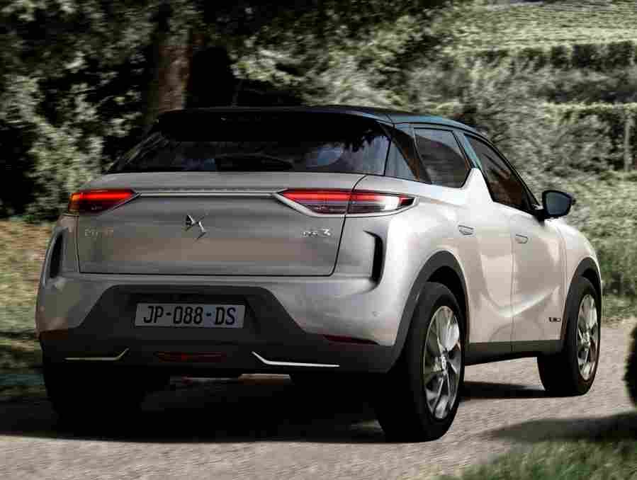 DS AUTOMOBILES DS 3 Crossback 6406 47 Car A4 Photo Print