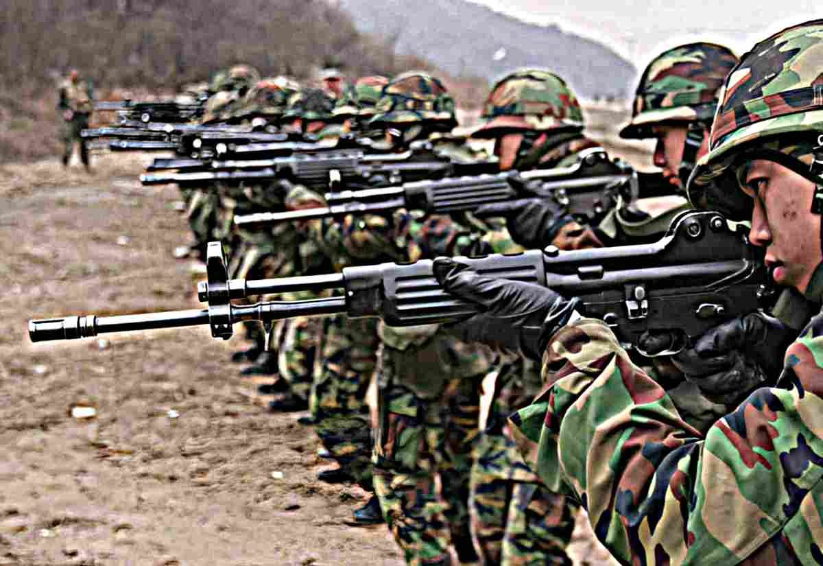 Daewoo K2 13 (2) Military A4 Photo Print