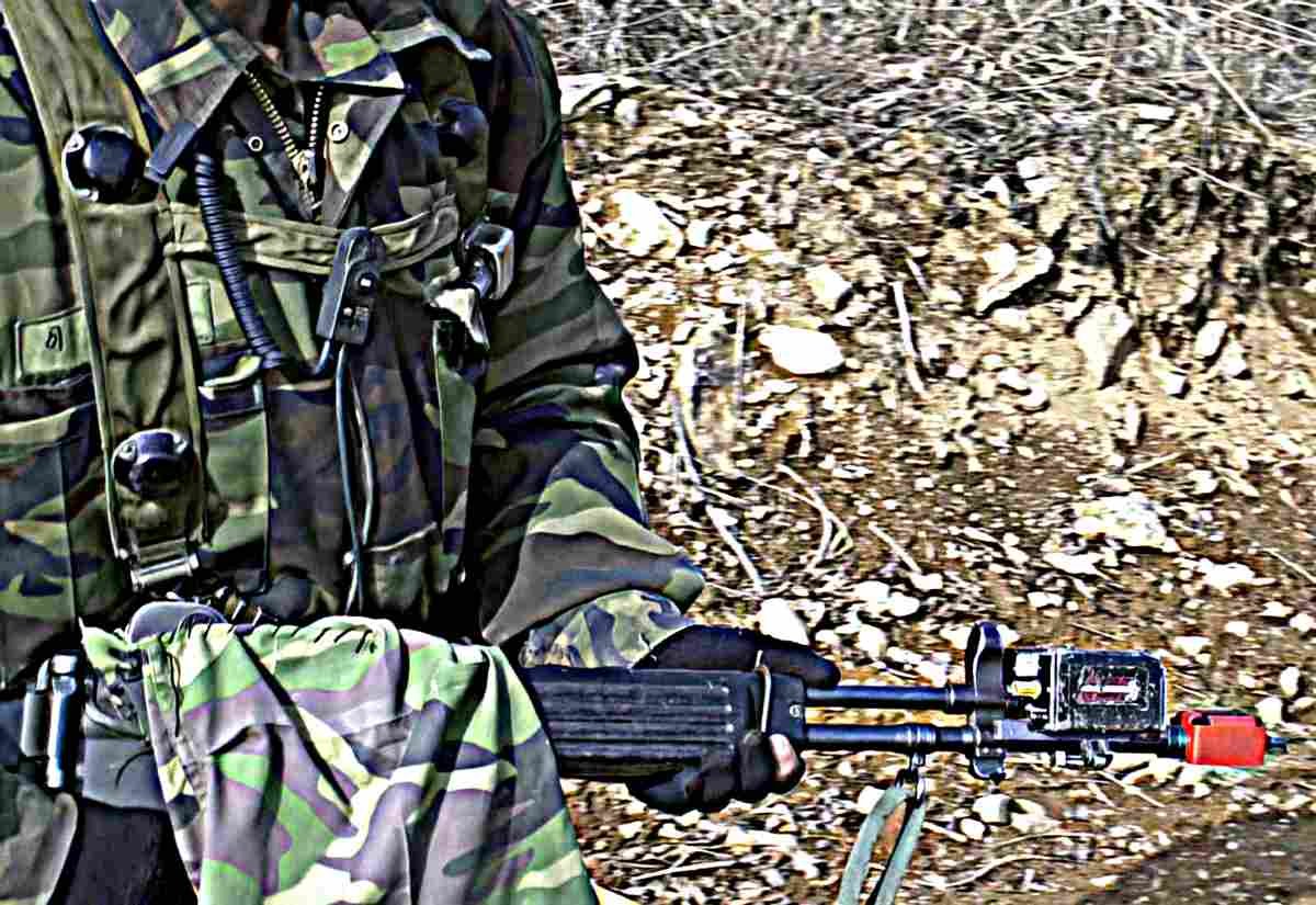 Daewoo K2 14 (2) Military A4 Photo Print