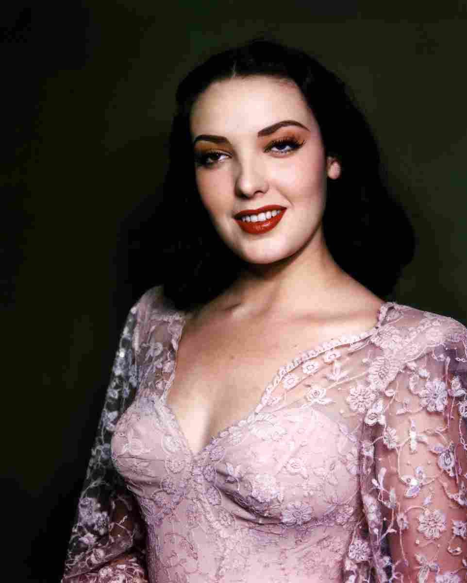 Darnell Linda 3 film star poster A4 Photo Print