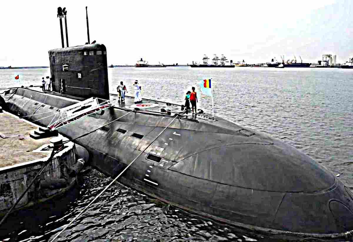 Delfinul Attack Submarine Kilo Class Romania (2) Military A4 Photo Print