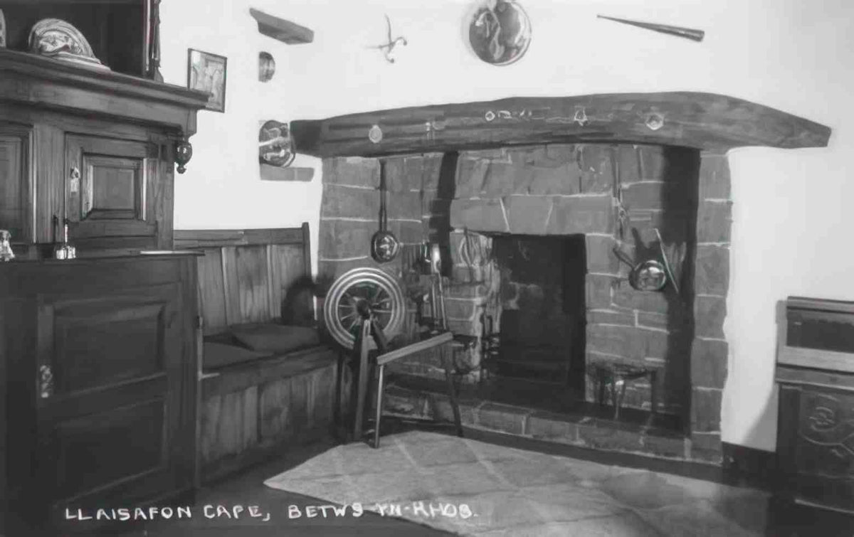 Denbighshire Betws yn Rhos Llaisafon Cafe Vintage A4 Photo Print