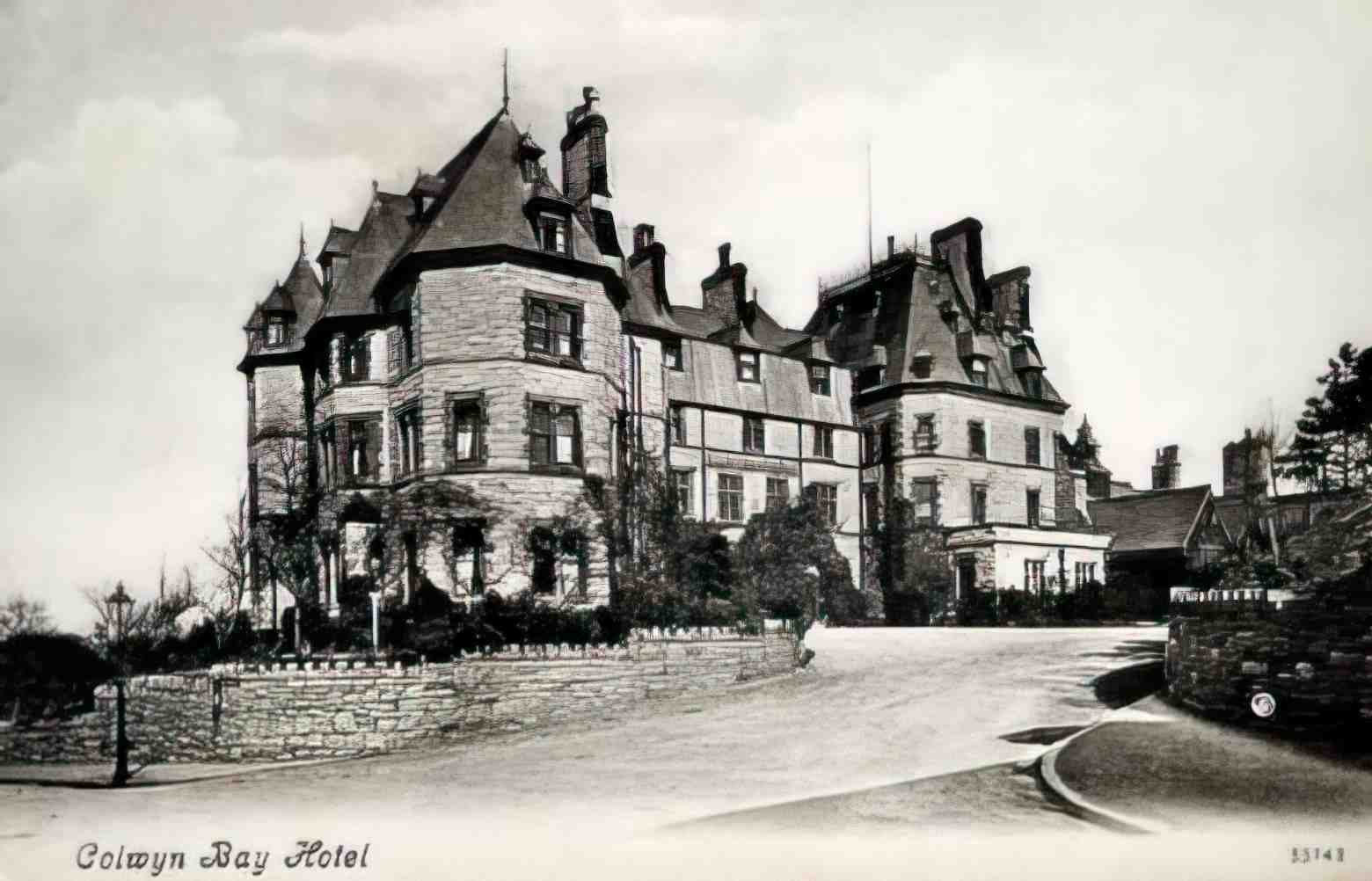 Denbighshire Colwyn Bay Hotel Vintage A4 Photo Print