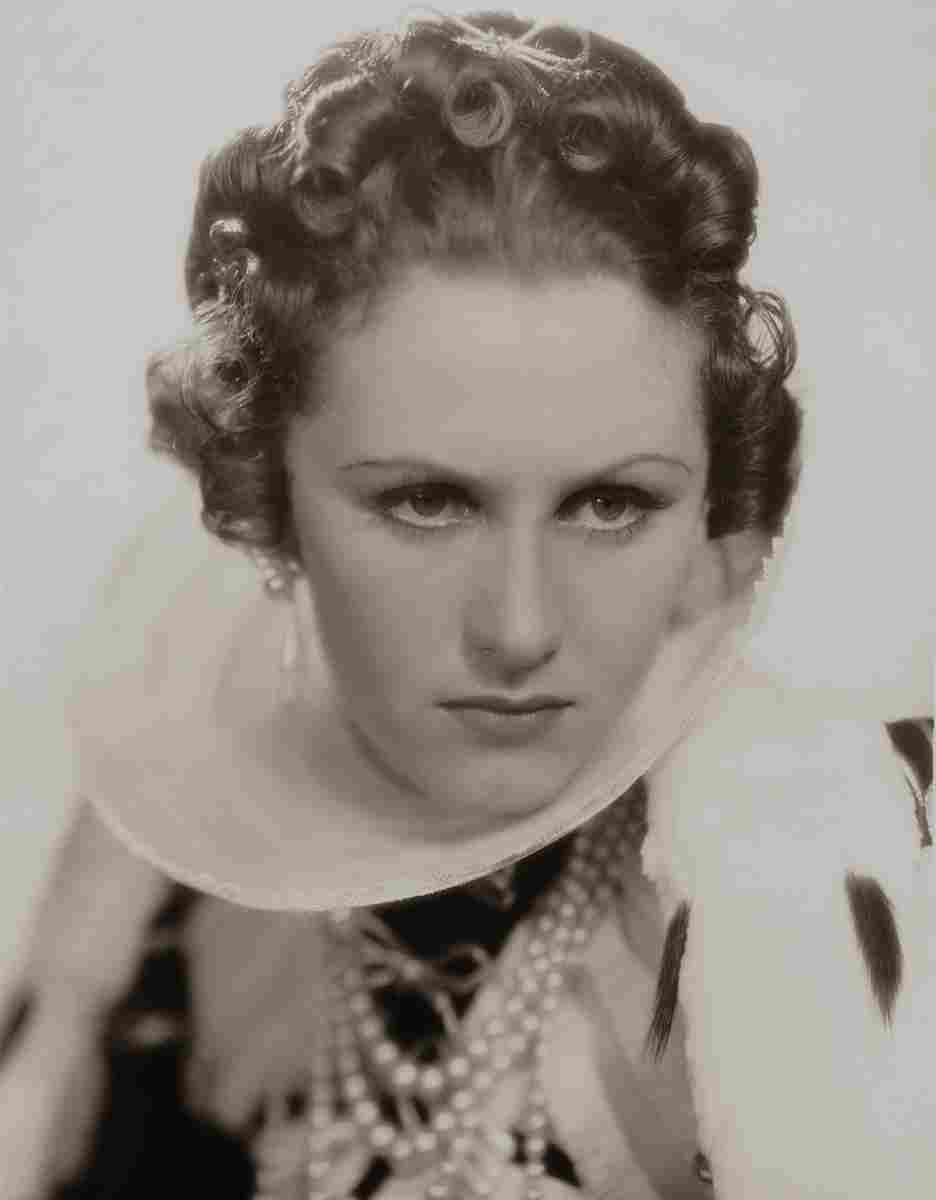 Desni Tamara Fire Over England 1S film star poster A4 Photo Print