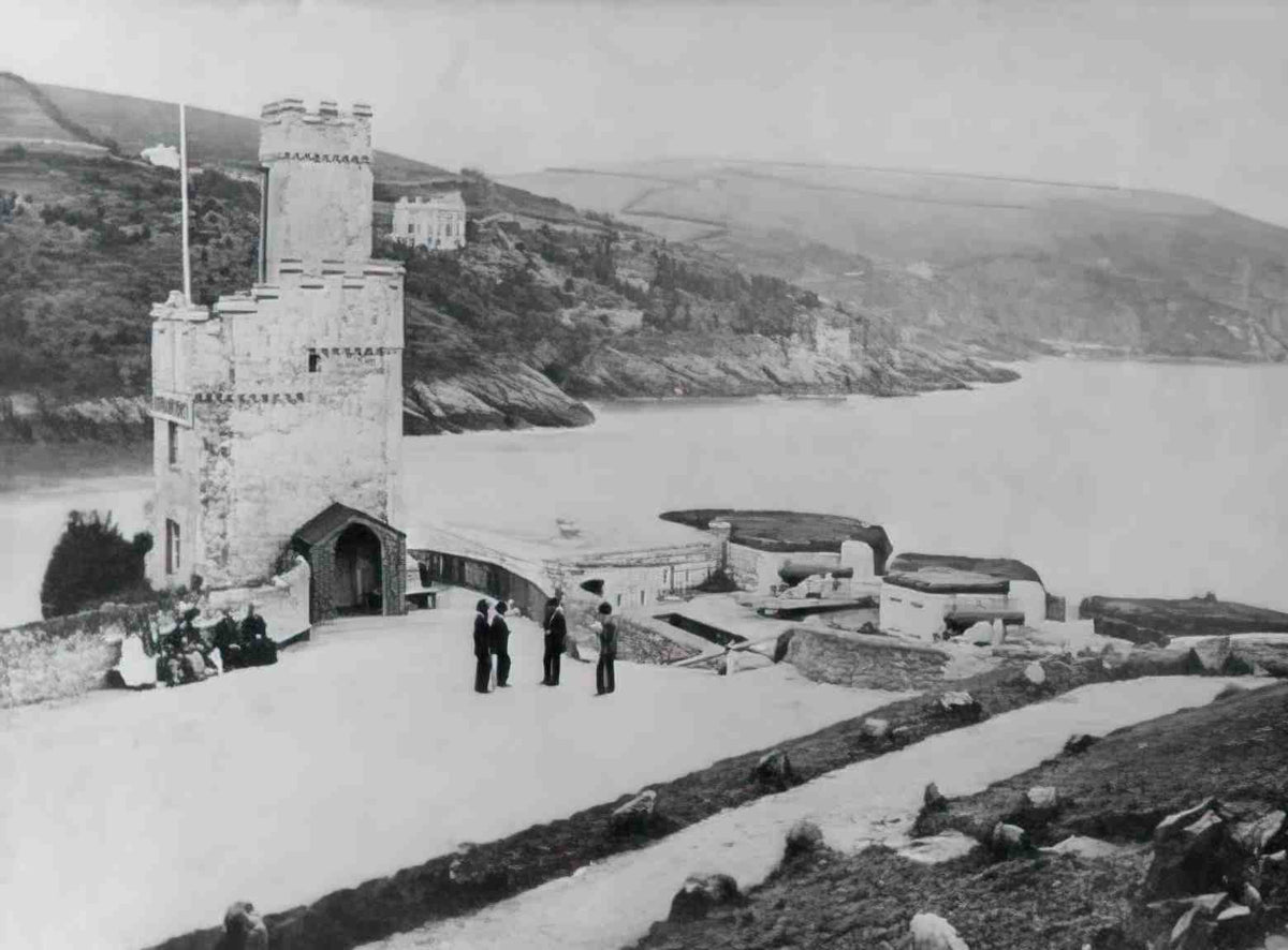 Devon Dartmouth Castle Tea Rooms possibly c1910s Vintage A4 Photo Print