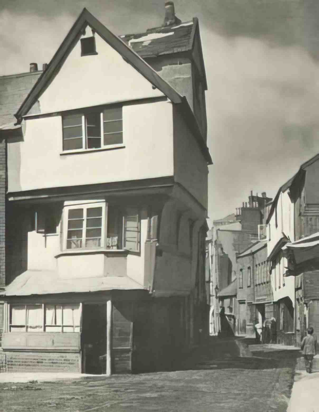 Devon Exeter An old street c1930s Vintage A4 Photo Print