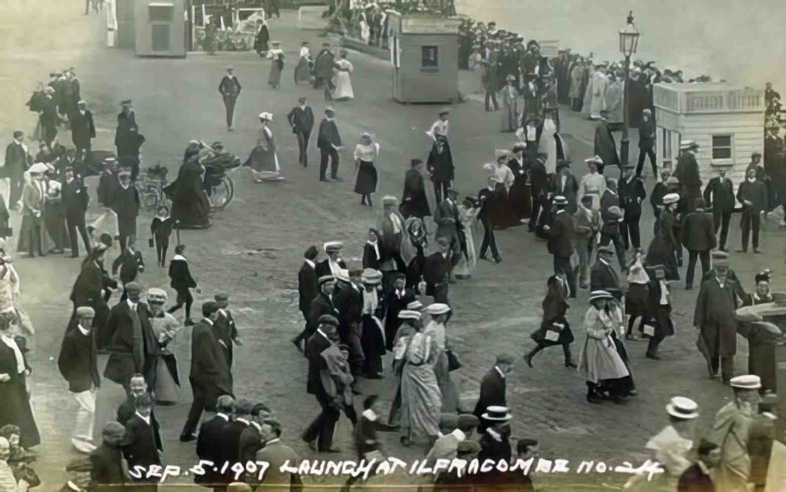 Devon Ilfracombe Launch 1907 Vintage A4 Photo Print