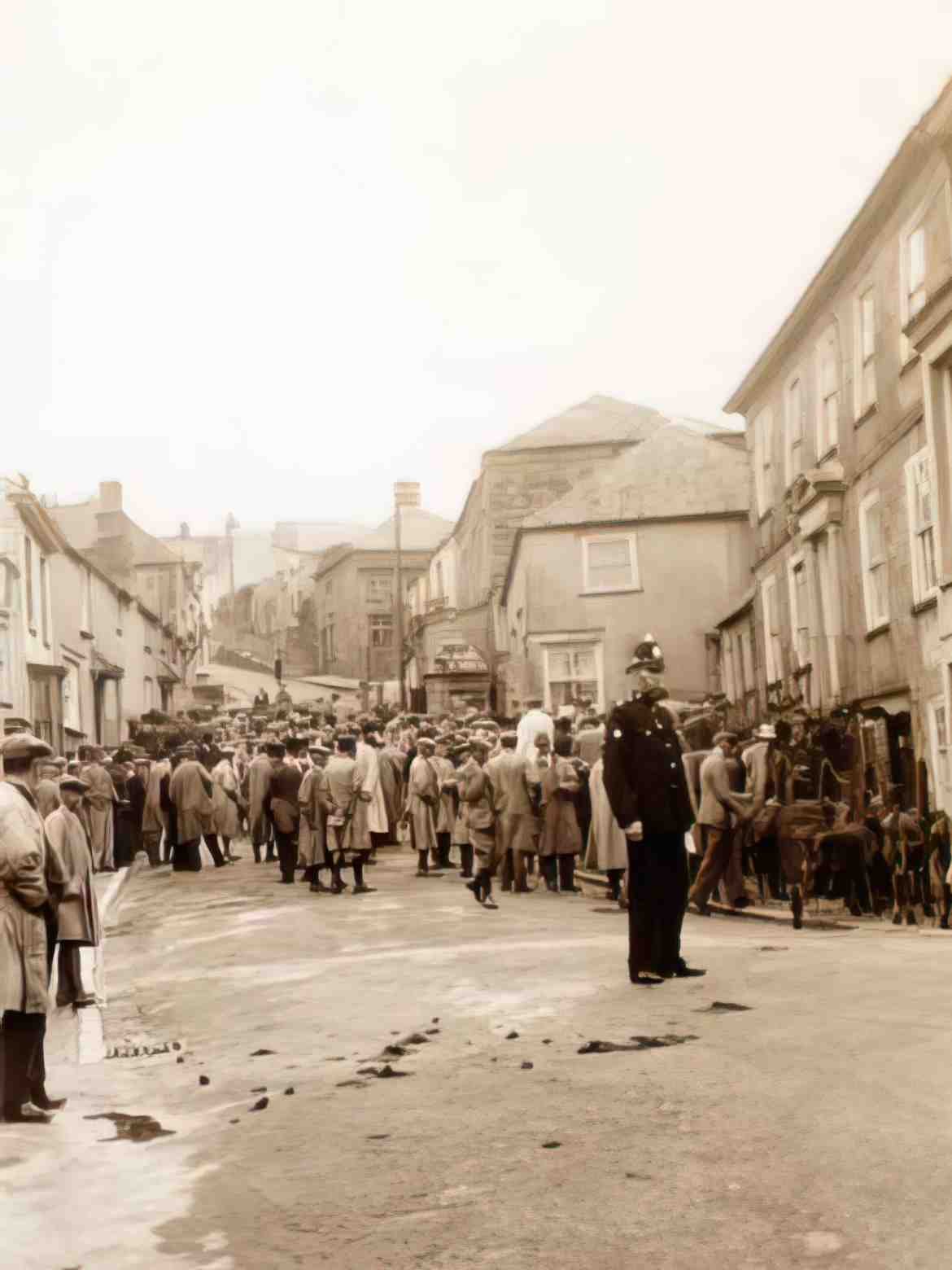 Devon Modbury Cattle Market on Galpin Street Vintage A4 Photo Print