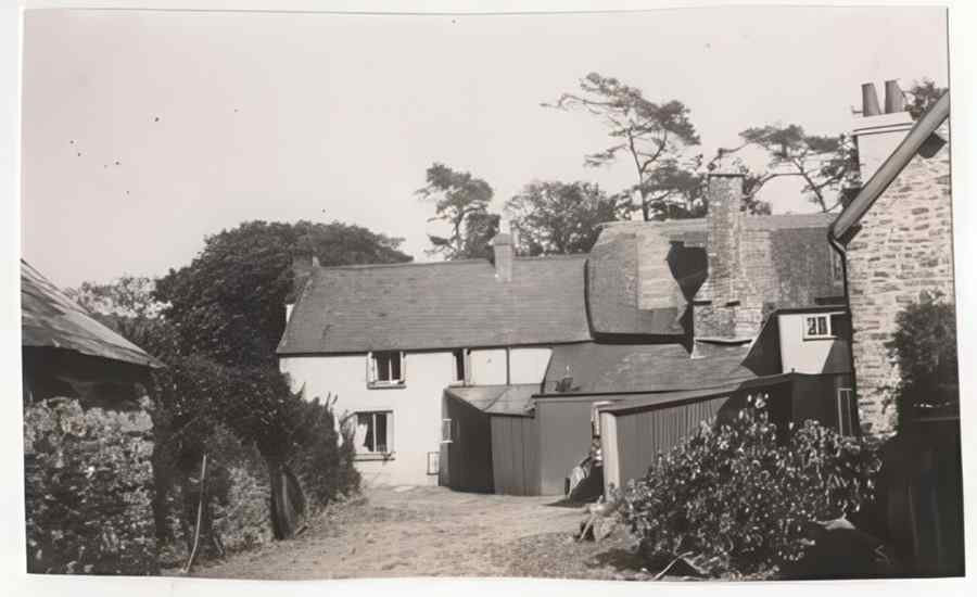Devon Vintage124 A4 Photo Print
