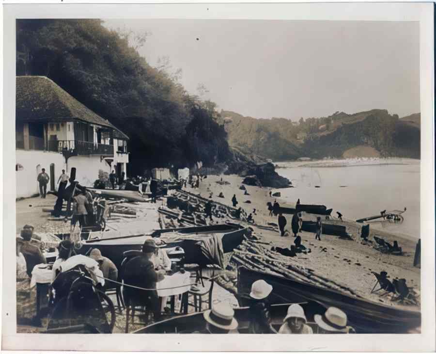 Devon Vintage211 A4 Photo Print