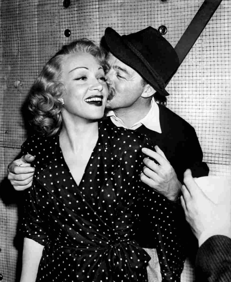 Dietrich Marlene A Foreign Affair z5 film star poster A4 Photo Print