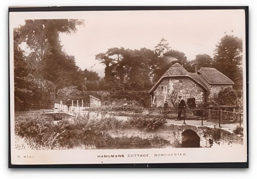 Dorset Dorchester Hangmans Cottage Thatched Roof Man Poses On Bridge Vintage A4 Photo Print