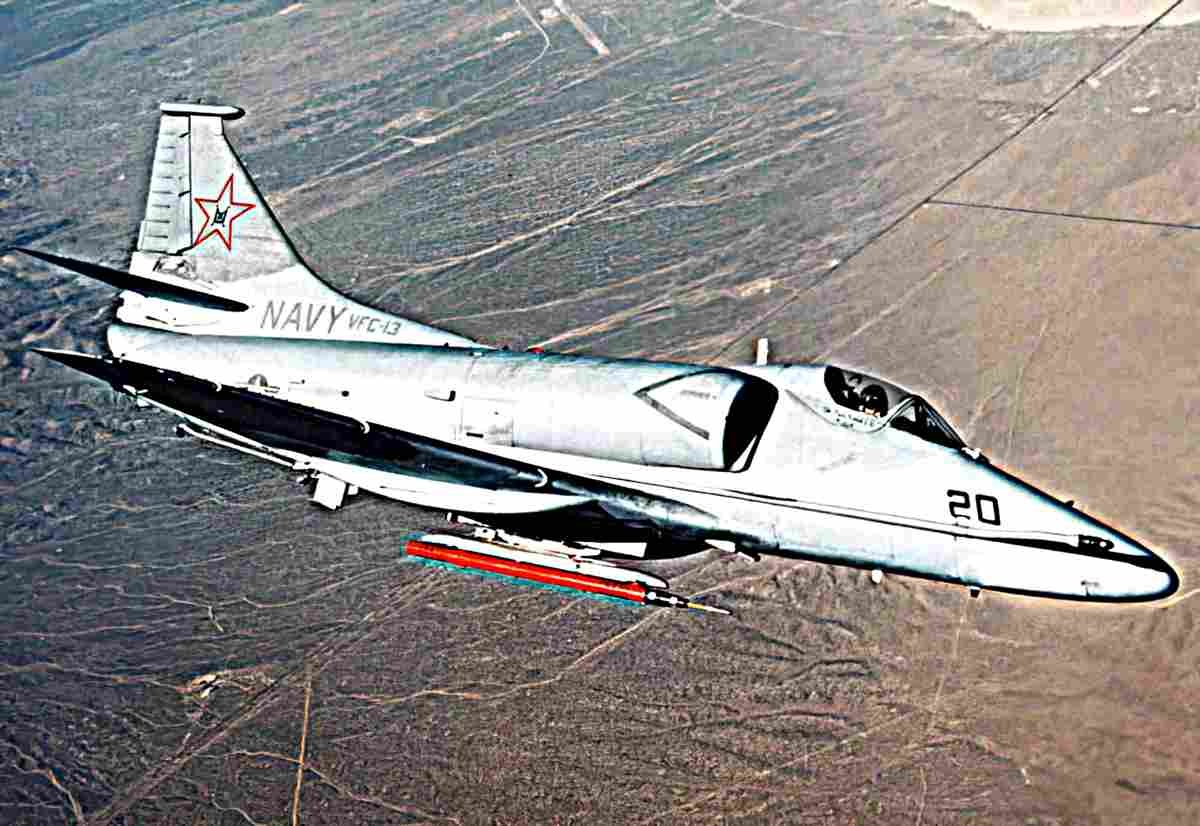 Douglas Skyhawk Lightweight Carrierborne Navy Fighter Usa 23 (2) Military A4 Photo Print
