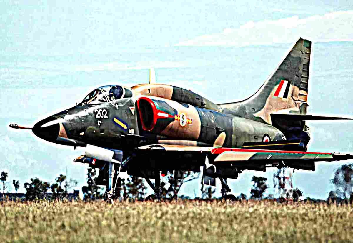 Douglas Skyhawk Lightweight Carrierborne Navy Fighter Usa 26 (2) Military A4 Photo Print