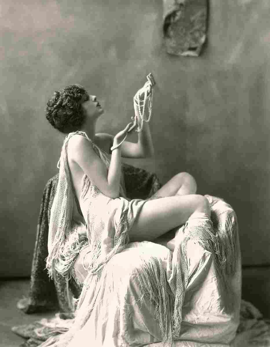 Dove Billie 09 film star poster A4 Photo Print