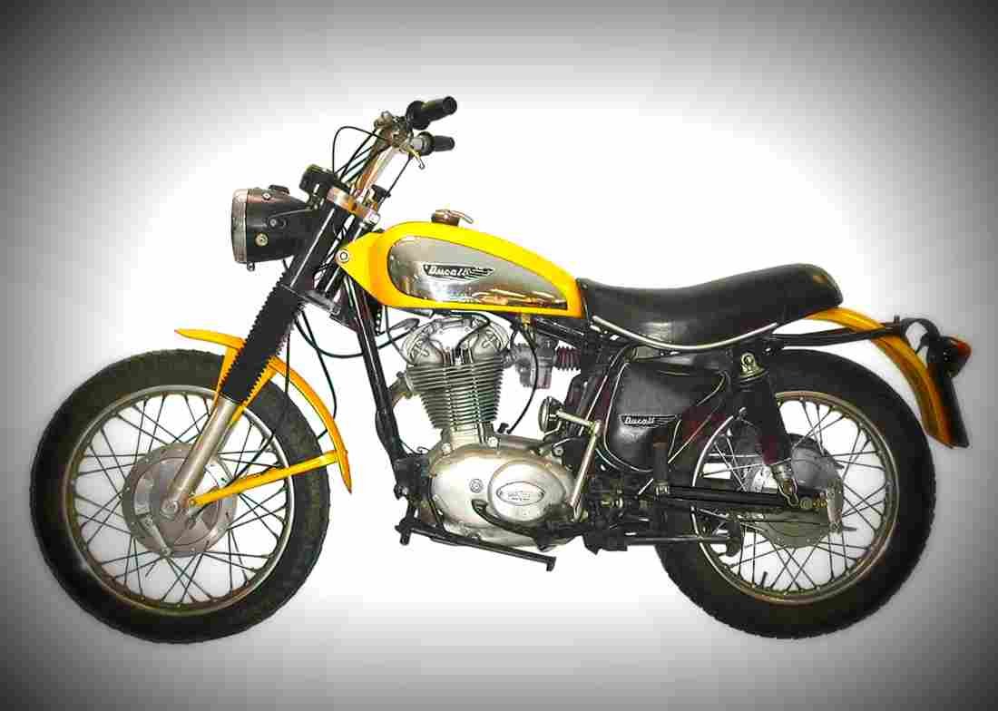 Ducati 125 Scrambler 1973 1 motorbike A4 Photo Print