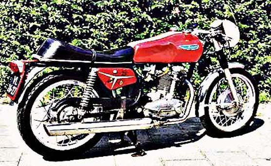 Ducati 1968 350 Mark3 Desmo motorbike A4 Photo Print