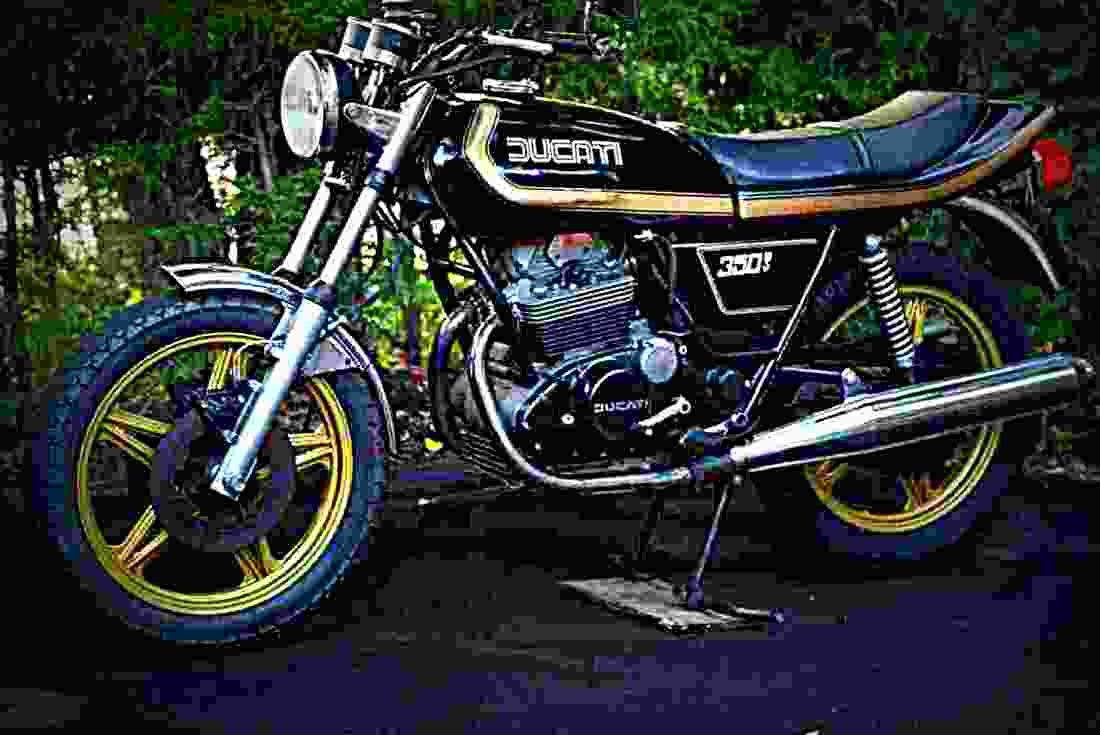 Ducati 350 GTV 1978 2 motorbike A4 Photo Print