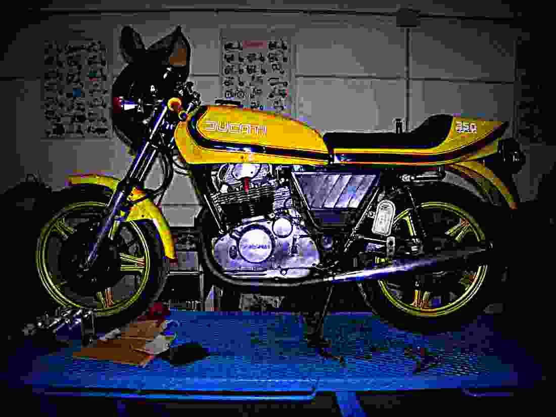 Ducati 500 S Desmo 1978 1 motorbike A4 Photo Print