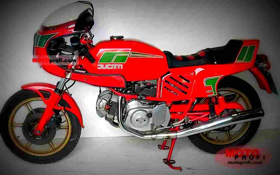 Ducati 600 SL Pantah 1981 2 motorbike A4 Photo Print