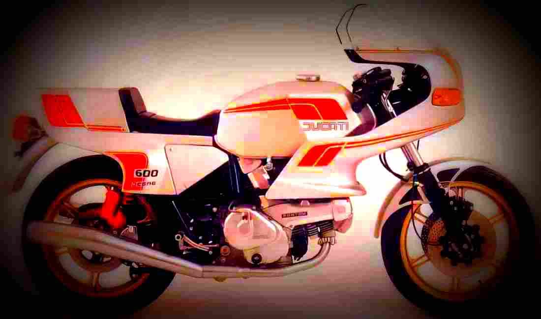 Ducati 600 SL Pantah 1983 6 motorbike A4 Photo Print