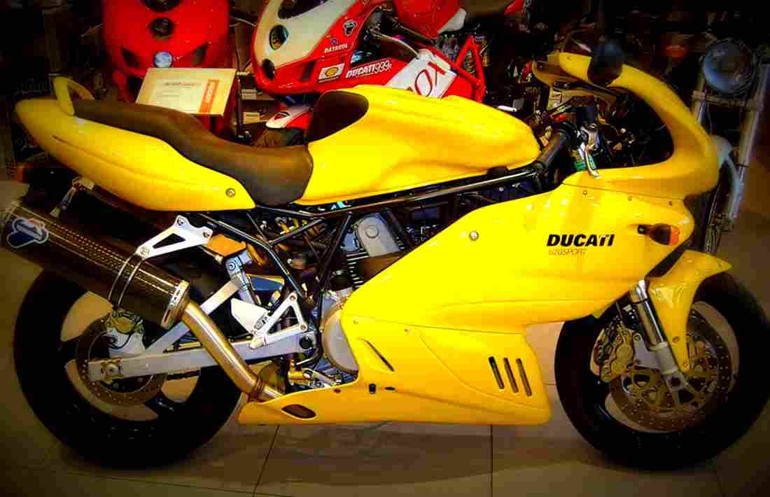 Ducati 600 SS 1998 1 motorbike A4 Photo Print