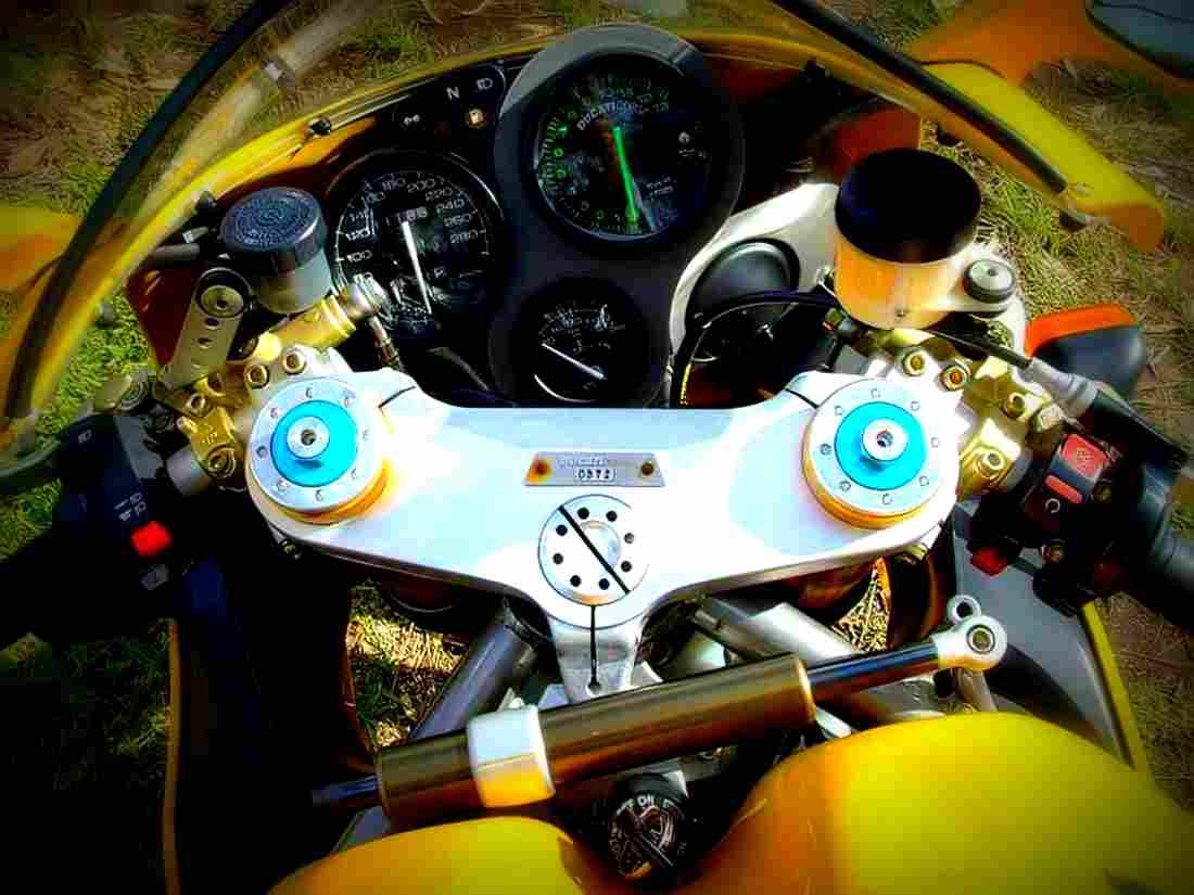 Ducati 748 R 2001 1 motorbike A4 Photo Print